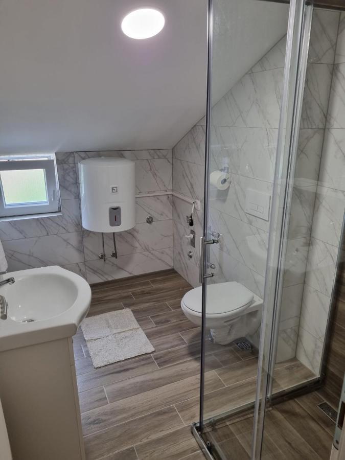 Apartmani Tolj Makarska Eksteriør billede