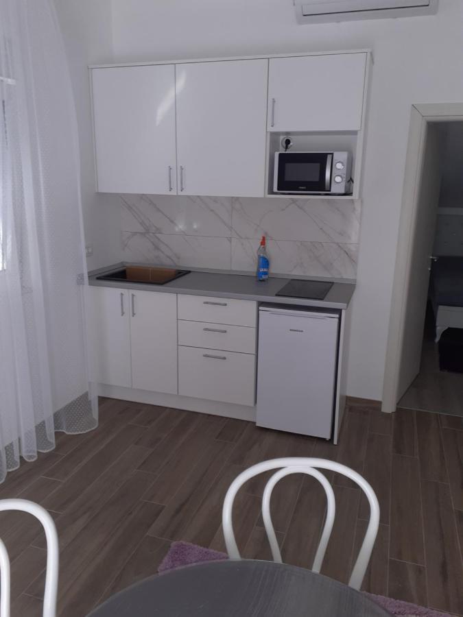 Apartmani Tolj Makarska Eksteriør billede