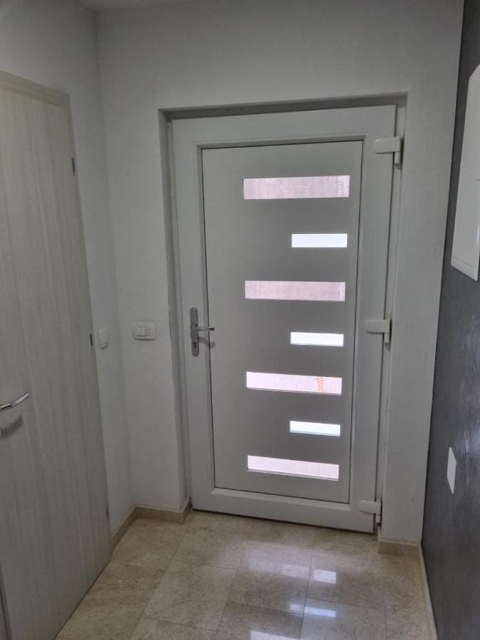 Apartmani Tolj Makarska Eksteriør billede