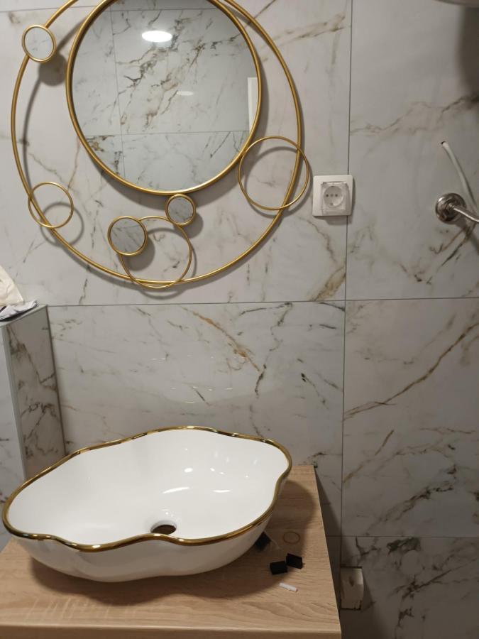 Apartmani Tolj Makarska Eksteriør billede